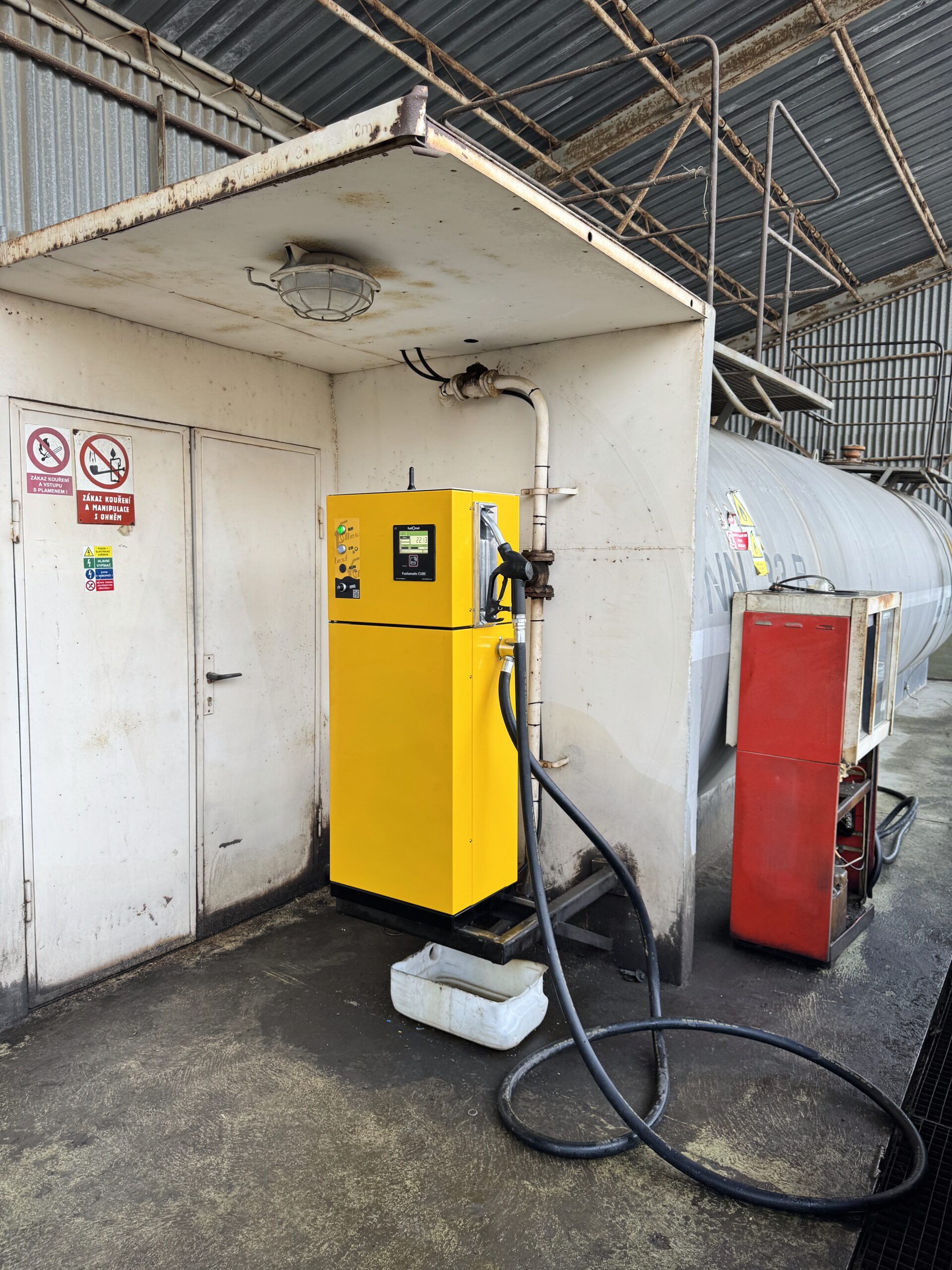 Betonáž a výstavba základové desky pro firemní čerpací stanici FuelingBest